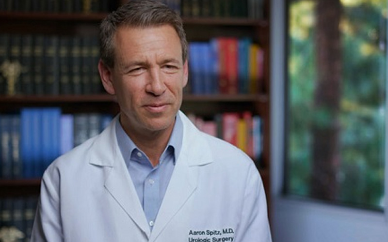 Dr. Aaron Spitz